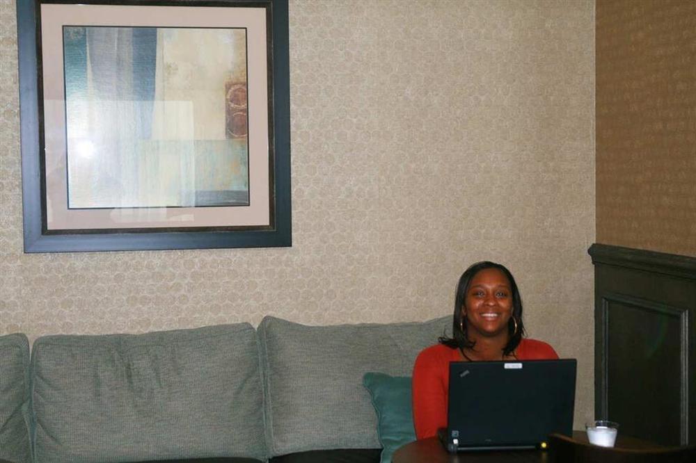 Hampton Inn Wilson Downtown Rom bilde